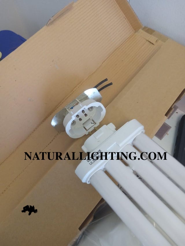 Sunbox Replacement FML 55 watt and Socket, 5500K (# PCQ5555-S) 